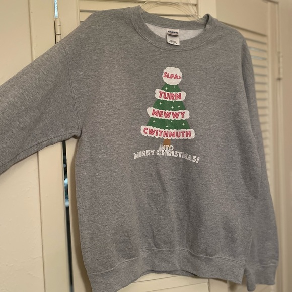 Long sleeved Gilden sweatshirt size M - Picture 2 of 4